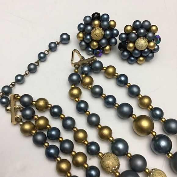 VINTAGE 60’s Blue & Gold Triple Strand Necklace and Clip On Earrings - Picture 7 of 8